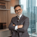 Sidnei Lostado advogado aduaneiro e marítimo, mestre em direito, autor de diversos artigos. Uma das maiores referências no direito aduaneiro e marítimo do Brasil